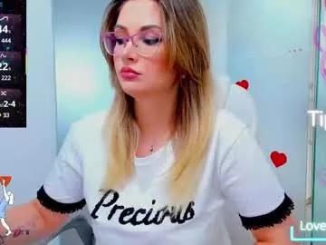 Check-out the world of girls and talk with our steaming hot slutz, bringing your desired characters to life with authentic apparel and cam streams.