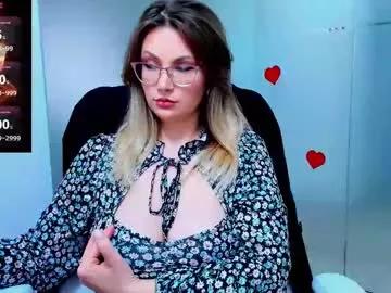 Check-out the world of girls and talk with our steaming hot slutz, bringing your desired characters to life with authentic apparel and cam streams.