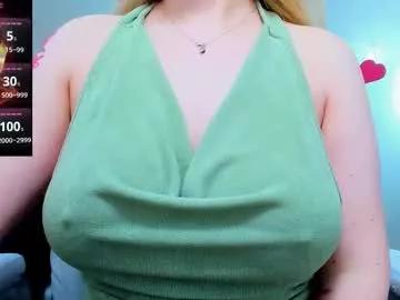 Check-out the world of girls and talk with our steaming hot slutz, bringing your desired characters to life with authentic apparel and cam streams.