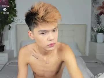 Masturbate to these cute estonia streamers, showcasing their unmatched sexiness and hot talents.