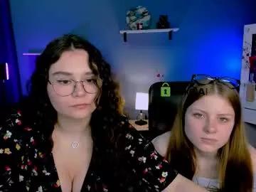 Check-out the world of girls and talk with our steaming hot slutz, bringing your desired characters to life with authentic apparel and cam streams.