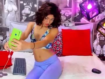 Check-out the world of girls and talk with our steaming hot slutz, bringing your desired characters to life with authentic apparel and cam streams.