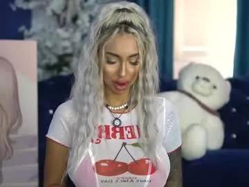 Check-out the world of girls and talk with our steaming hot slutz, bringing your desired characters to life with authentic apparel and cam streams.