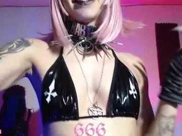 Check-out the world of girls and talk with our steaming hot slutz, bringing your desired characters to life with authentic apparel and cam streams.