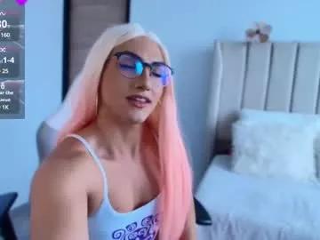 Check-out the world of girls and talk with our steaming hot slutz, bringing your desired characters to life with authentic apparel and cam streams.