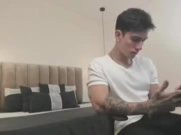Watch the ultimate interactive adult broadcasting sex cam shows with our muscle page. From Feet_NSFW to Colorslash, we've got the most amazing and most captivating live productions for you to enjoy.