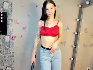 Check-out the world of girls and talk with our steaming hot slutz, bringing your desired characters to life with authentic apparel and cam streams.