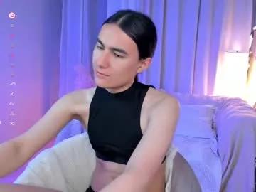 Activate your fixations: Get nasty and entertain these sweet fetish cam hosts, who will reward you with silly apparel and toys.