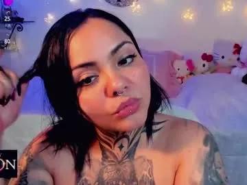 Check-out the world of girls and talk with our steaming hot slutz, bringing your desired characters to life with authentic apparel and cam streams.