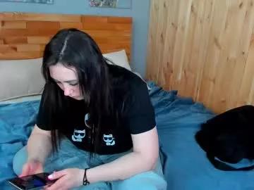 Check-out the world of girls and talk with our steaming hot slutz, bringing your desired characters to life with authentic apparel and cam streams.