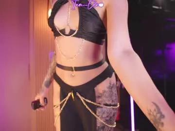 Spur your fetishes: Get dirty and flatter these gorgeous girls hosts, who will reward you with wild apparel and vibrating toys.