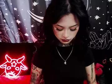 Check-out the world of girls and talk with our steaming hot slutz, bringing your desired characters to life with authentic apparel and cam streams.
