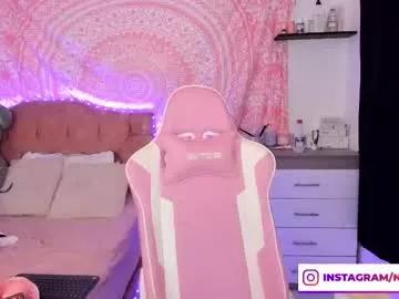 Check-out the world of girls and talk with our steaming hot slutz, bringing your desired characters to life with authentic apparel and cam streams.