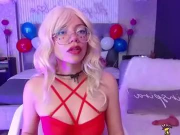 Check-out the world of girls and talk with our steaming hot slutz, bringing your desired characters to life with authentic apparel and cam streams.