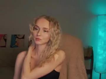 Satisfy your inner eccentricities and check out real-life tits livestreamers as they go about their daily activities, from interacting and laying bare to nutty moments on cam.