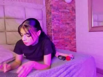 Check-out the world of girls and talk with our steaming hot slutz, bringing your desired characters to life with authentic apparel and cam streams.