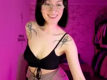 Check-out the world of girls and talk with our steaming hot slutz, bringing your desired characters to life with authentic apparel and cam streams.