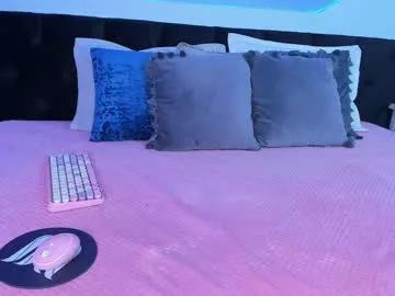 Check-out the world of girls and talk with our steaming hot slutz, bringing your desired characters to life with authentic apparel and cam streams.