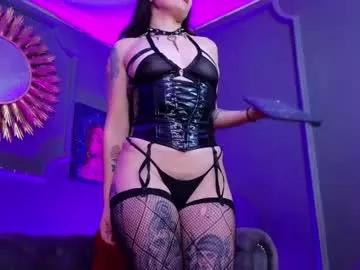 Check-out the world of girls and talk with our steaming hot slutz, bringing your desired characters to life with authentic apparel and cam streams.