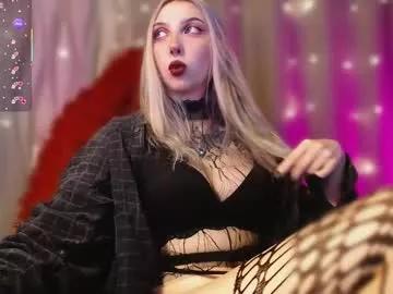 Check-out the world of girls and talk with our steaming hot slutz, bringing your desired characters to life with authentic apparel and cam streams.