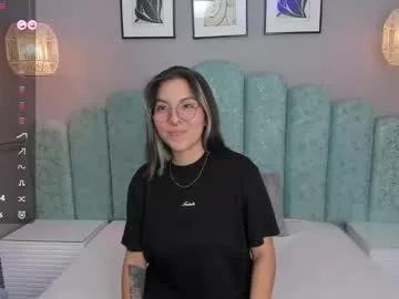 Check-out the world of girls and talk with our steaming hot slutz, bringing your desired characters to life with authentic apparel and cam streams.