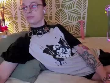 Spur your fetishes: Get dirty and flatter these gorgeous girls hosts, who will reward you with wild apparel and vibrating toys.