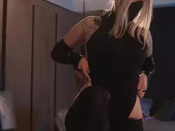 Check-out the world of girls and talk with our steaming hot slutz, bringing your desired characters to life with authentic apparel and cam streams.