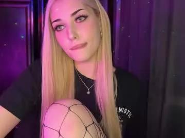 Check-out the world of girls and talk with our steaming hot slutz, bringing your desired characters to life with authentic apparel and cam streams.