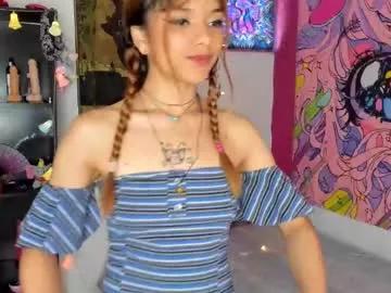 Check-out the world of girls and talk with our steaming hot slutz, bringing your desired characters to life with authentic apparel and cam streams.
