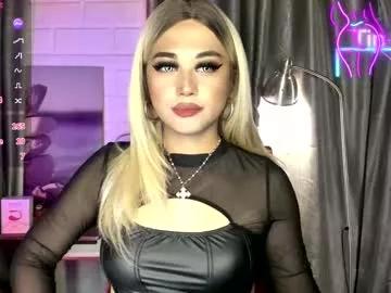 Check-out the world of girls and talk with our steaming hot slutz, bringing your desired characters to life with authentic apparel and cam streams.