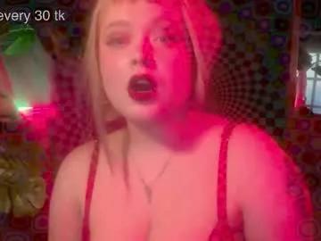 Check-out the world of girls and talk with our steaming hot slutz, bringing your desired characters to life with authentic apparel and cam streams.