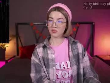 Check-out the world of girls and talk with our steaming hot slutz, bringing your desired characters to life with authentic apparel and cam streams.