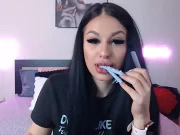 Check-out the world of girls and talk with our steaming hot slutz, bringing your desired characters to life with authentic apparel and cam streams.