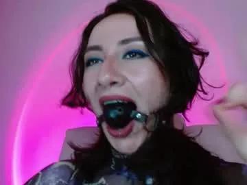 Check-out the world of girls and talk with our steaming hot slutz, bringing your desired characters to life with authentic apparel and cam streams.