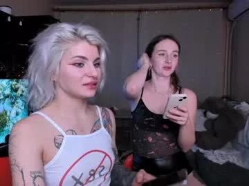 Check-out the world of girls and talk with our steaming hot slutz, bringing your desired characters to life with authentic apparel and cam streams.