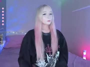Check-out the world of girls and talk with our steaming hot slutz, bringing your desired characters to life with authentic apparel and cam streams.