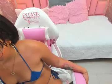 Check-out the world of girls and talk with our steaming hot slutz, bringing your desired characters to life with authentic apparel and cam streams.