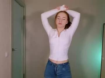 little_pretty_woman from Chaturbate is Freechat