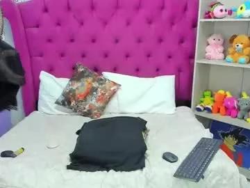 Check-out the world of girls and talk with our steaming hot slutz, bringing your desired characters to life with authentic apparel and cam streams.