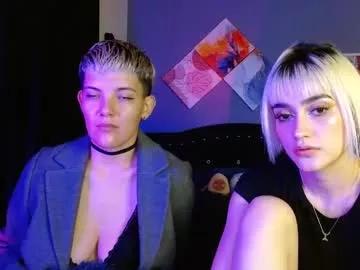 mackenziemoon from Chaturbate is Freechat