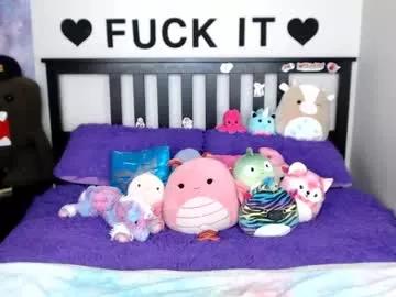 Check-out the world of girls and talk with our steaming hot slutz, bringing your desired characters to life with authentic apparel and cam streams.
