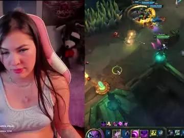 Check-out the world of girls and talk with our steaming hot slutz, bringing your desired characters to life with authentic apparel and cam streams.