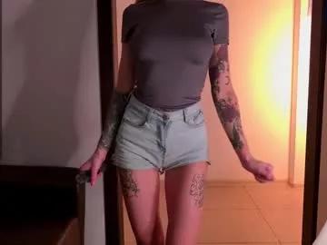 Check-out the world of girls and talk with our steaming hot slutz, bringing your desired characters to life with authentic apparel and cam streams.