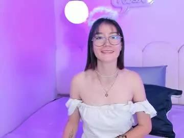 Check-out the world of girls and talk with our steaming hot slutz, bringing your desired characters to life with authentic apparel and cam streams.