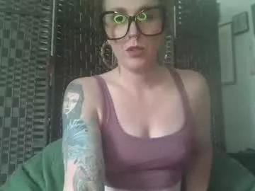 Photos of mamafoxxx911 from Chaturbate is Away
