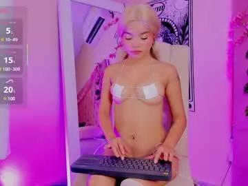 Check-out the world of girls and talk with our steaming hot slutz, bringing your desired characters to life with authentic apparel and cam streams.