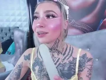 Check-out the world of girls and talk with our steaming hot slutz, bringing your desired characters to life with authentic apparel and cam streams.