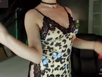 Check-out the world of girls and talk with our steaming hot slutz, bringing your desired characters to life with authentic apparel and cam streams.