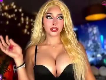 Check-out the world of girls and talk with our steaming hot slutz, bringing your desired characters to life with authentic apparel and cam streams.