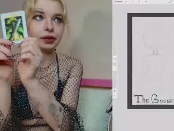 Check-out the world of girls and talk with our steaming hot slutz, bringing your desired characters to life with authentic apparel and cam streams.